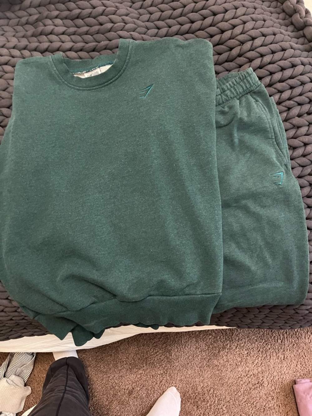 Gymshark Dark Green Sweatshirt and Sweatpants Set